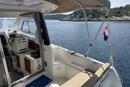 Hire Motorboat Jeanneau Merry Fisher 645 Trogir