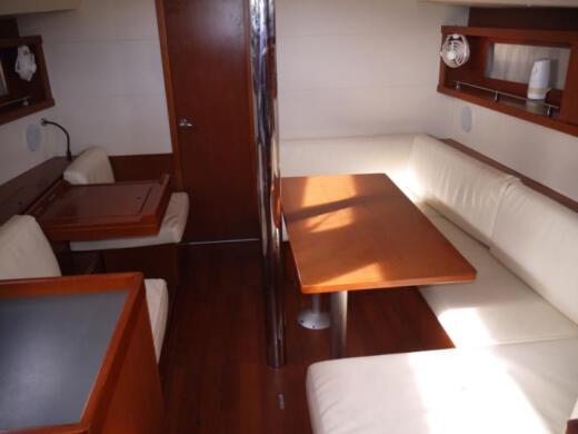 Sailboat  Oceanis 41 boat plan