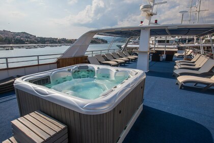 Location Yacht à moteur MS Elixir Split