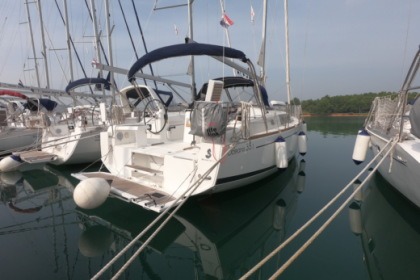 Miete Segelboot BENETEAU OCEANIS 35.1 Medulin