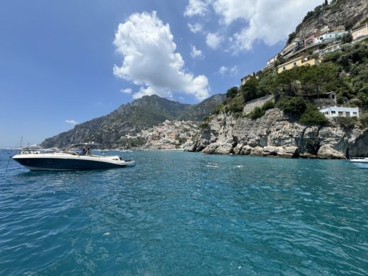 Sorrent Motorboat Apreamare Gozzo Smeraldo alt tag text