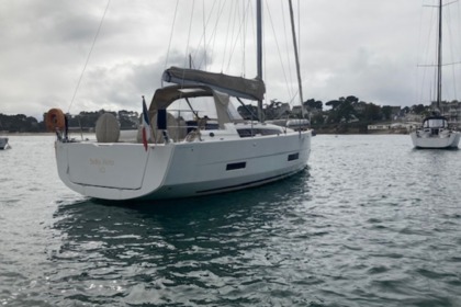 Rental Sailboat  DUFOUR 390 GRAND LARGE La Trinité-sur-Mer