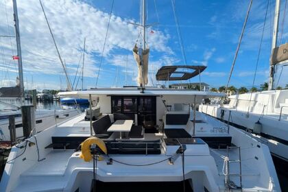 Location Catamaran Fountaine Pajot Astrea 42 with watermaker Nassau
