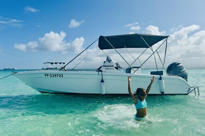 Hire Motorboat FORMADO 22,8 SPORT Le Gosier