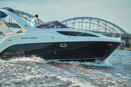 Noleggio Barca a motore Bayliner 285 Cannes