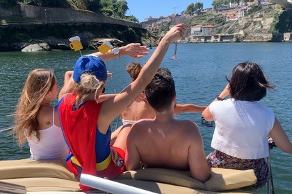 Aluguel Lancha Bayliner Ciera 24 Porto