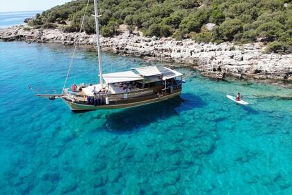 Alquiler Goleta Custom Kas Kaş