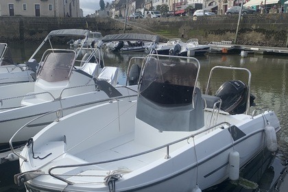 Charter Motorboat Beneteau Flyer 5.5 Spacedeck Le Croisic