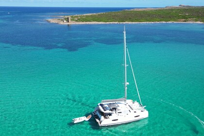 Location Catamaran Fountaine Pajot Astréa 42 Bonifacio