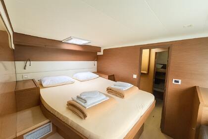 Miete Katamaran  Lagoon 52F Volos