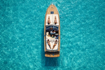 Rental Motorboat luxury capri or amalfi coast experience on Itama 38 rs Sorrento