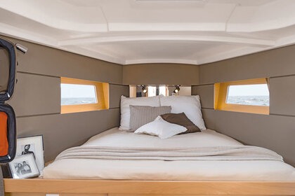 Charter Sailboat BENETEAU OCEANIS 38.1 Kos