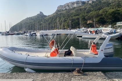 Miete Motorboot Zodiac Medellin Cagliari