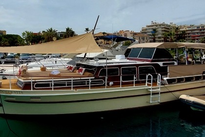 Location Yacht à moteur super van craft 1600 Antibes