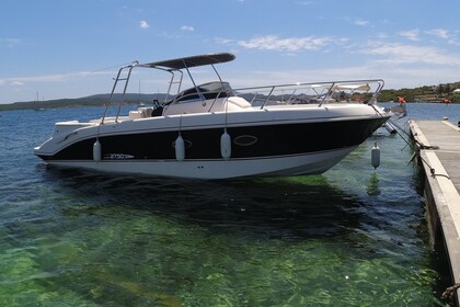 Charter Motorboat Mano Marine 27.50 sport Mataró