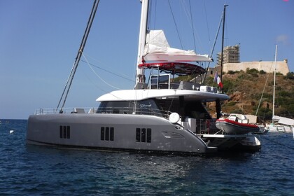 Rental Catamaran Sunreef 50 Sailing Le Marin