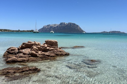 Location Bateau à moteur MACUMBA Laver Olbia