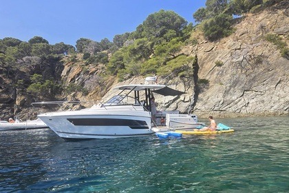 Miete Motorboot Jeanneau Cap Camarat 9.0 Wa Empuriabrava
