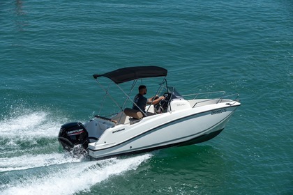 Hire Motorboat QUICKSILVER 505 Activ Open Split