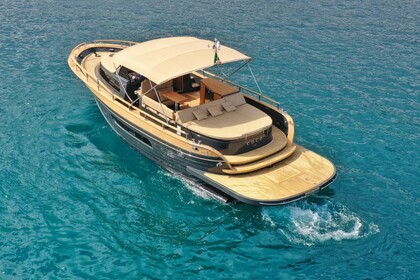 Hire Motorboat NEW YACHT POSITANO 38' Portofino