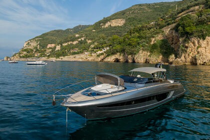Noleggio Yacht Riva RIVA 56 RIVALE Capri