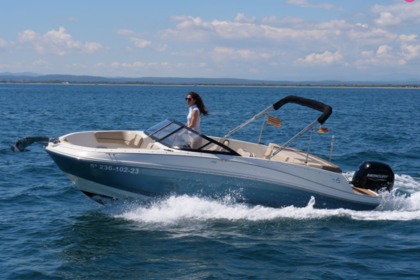 Miete Motorboot Bayliner VR5 Empuriabrava