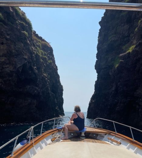 Αιολίδες νήσοι Motorboat Mileo Gozzo alt tag text