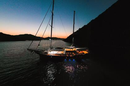 Miete Gulet 32 Meters Luxury Gulet A.c. 18 People Capacity Marmaris