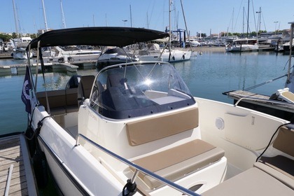 Hire Motorboat Quicksilver Activ 755 Open La Ciotat