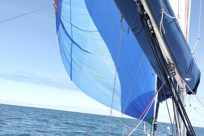 Rental Sailboat Dufour Yachts Dufour 385 - 3 cab. La Rochelle