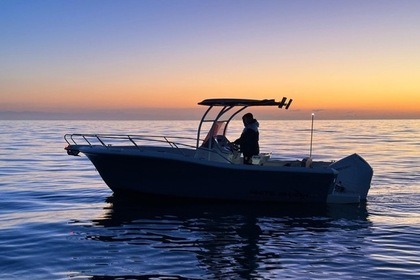 Hire Motorboat White Shark / Kelt 230 CC Capbreton