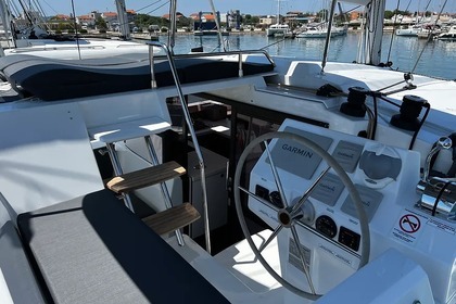 Verhuur Catamaran  Astréa 42 Pula