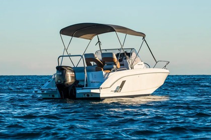 Hire Motorboat Beneteau Flyer 6 La Ciotat