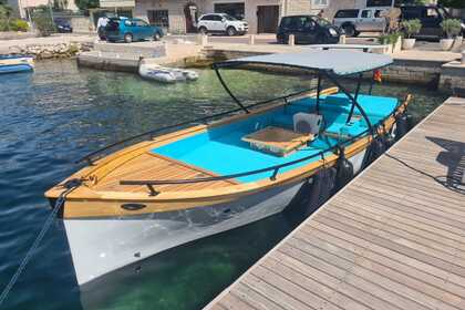Чартер Моторная яхта Wooden boat Riva Будва