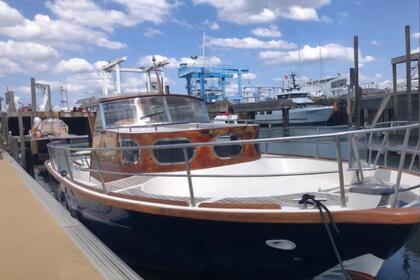 Rental Motorboat Beacher V12 Arcachon