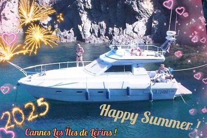 Hyra båt Motorbåt Ferretti 36'  Sunset Fly-Bridge Cannes
