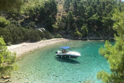 Verhuur Motorboot Quicksilver Commander 635 Hvar