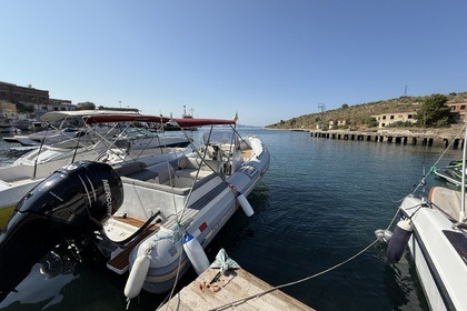 Hire Motorboat Joker Boat Clubman 26 Sarandë