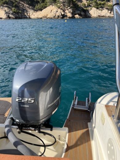 Marsiglia RIB Capelli Capelli Tempest 700 alt tag text