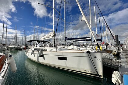 Noleggio Barca a vela Bénéteau Oceanis 38.1 La Rochelle