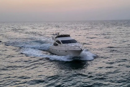 Hire Motor yacht Azimut MIA Dubai