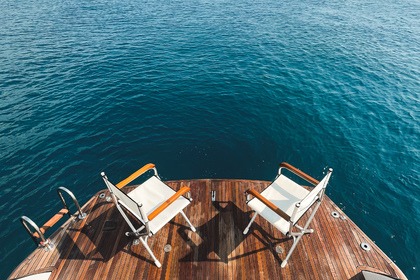 Чартер Моторная яхта Rizzardi 48in Позитано