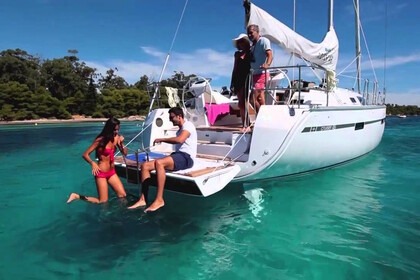 Rental Sailboat Bavaria Yachtbau Bavaria Cruiser 46 - 4 cab. Brač