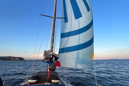 Charter Sailboat Jeanneau Sun Fizz Garrote, Colón