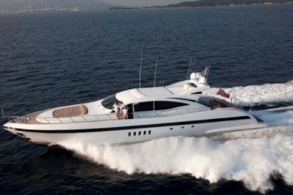 Location Yacht à moteur Mangusta 92 Cannes