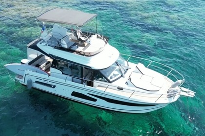 Hire Motorboat Jeanneau Merry Fisher 1095 fly Bandol
