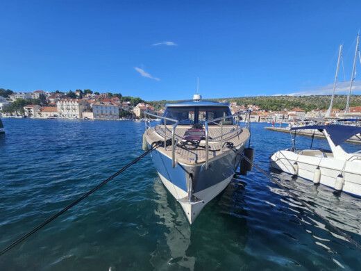 Motorboat  Brioni 44 Planimetria della barca