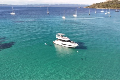 Rental Motorboat Prestige 460 Fly St-Laurent-du-Var