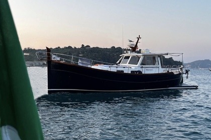 Noleggio Barca a motore Menorquin 60/130 La Spezia