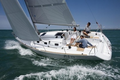 Noleggio Barca a vela BENETEAU FIRST 31.7 La Trinité-sur-Mer